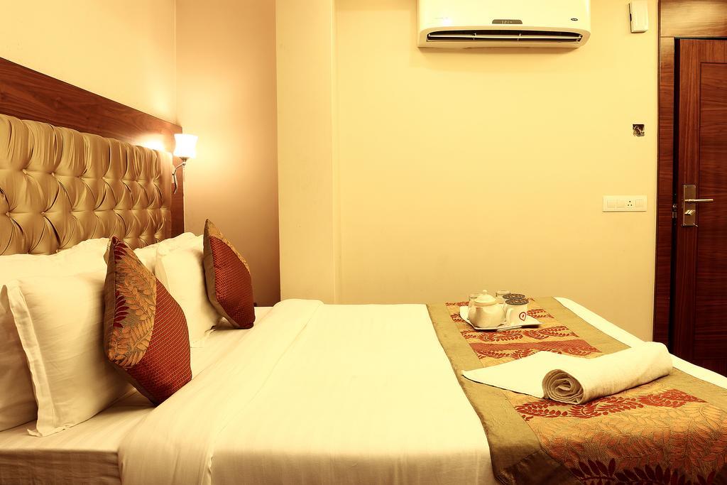 Oyo 1522 Npg Hotel Kalkutta Exterior foto